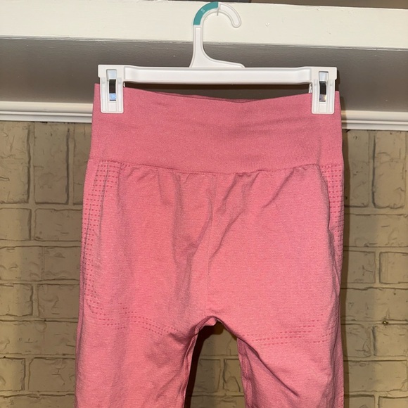 Gymshark Pink High-Waisted Leggings - Picture 7 of 11